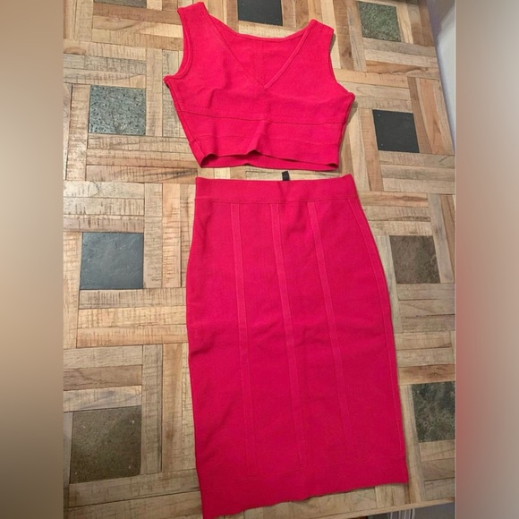 BCBG two piece Xs bodycon - Picture 2 of 3
